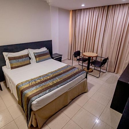 Like Ue Hotel Goiânia Buitenkant foto