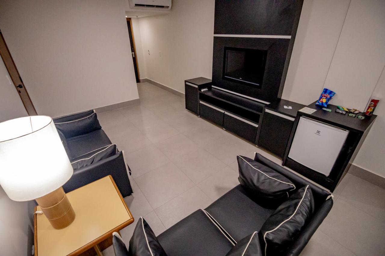 Like Ue Hotel Goiânia Buitenkant foto