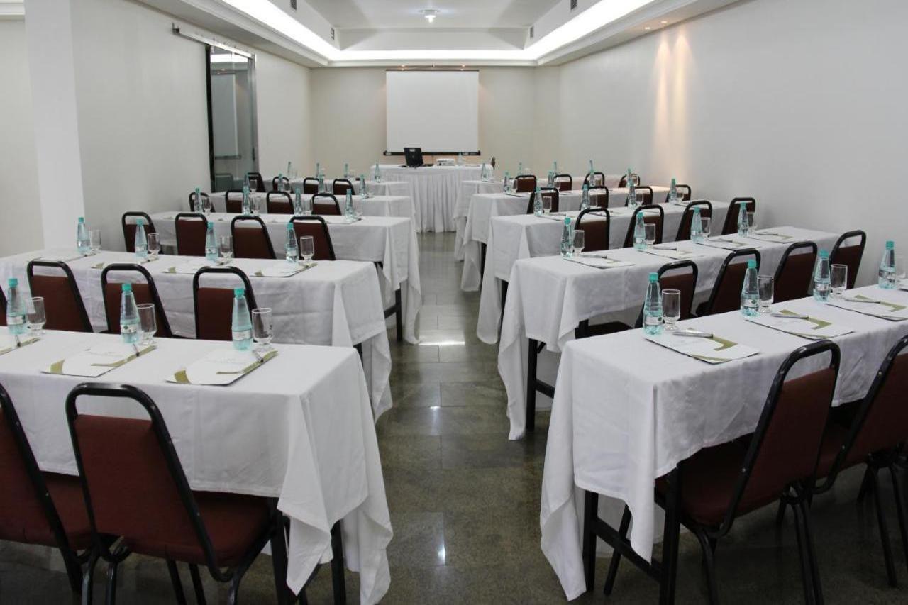 Like Ue Hotel Goiânia Buitenkant foto